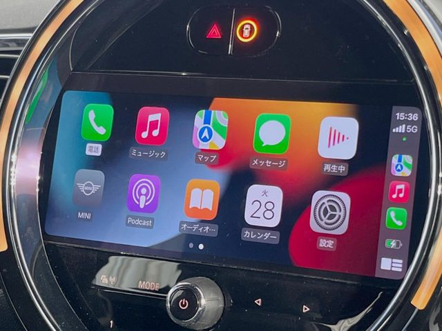 ��Apple Car Play:�X�}�z�Ƃ̗L���ڑ��ŁA�i�r�E�I�[�f�B�I�Đ��ȂǃX�}�z�̃A�v���@�\����ʂł��g����֗��@�\�ł�!