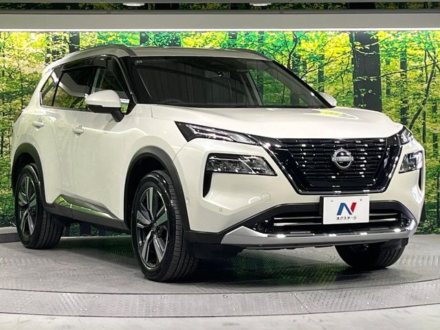 高透明度のガラス皮膜で撥水はもちろん、上質なツヤ・光沢を実現。紫外線や酸性雨から大切な愛車を保護し、色あせ・劣化を防止。「弾スプラッシュコート」、「弾プリミッサコート」からお選びいただけます。