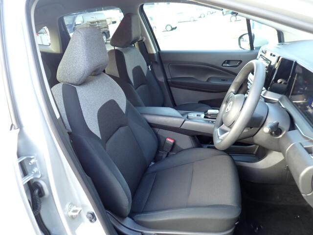 �t�����g�V�[�g�A��ԗǍD�ň��S�ł��B�傫�ȉ�����Ȃ����S�ł�