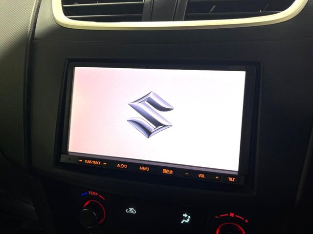 �y�i�r�Q�[�V�����z�g���₷���i�r�ŖړI�n�܂ł�������ē����Ă���܂��B�e��I�[�f�B�I�Đ��@�\���[�����Ă���A���Ԃ̉^�]������Ɋy�����Ȃ�܂�!!