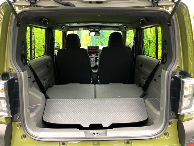 ���i�̂���������ʋ΁A���}���ɏ\���ȉ׎��X�y�[�X���m�ۂ��Ă���܂��B�Z�J���h�V�[�g��|���ƁA�傫�ȉו��̐ύڂ��\�ł���