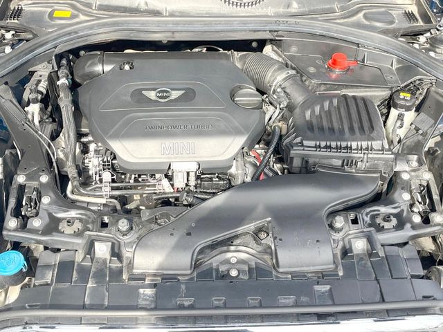 �����X�ł́A�e���[�J�[�̐�p�f�f�e�X�^�[�𓱓��B���Ǝ��i�����e�N�j�J���X�^�b�t���풓���Ă���܂��̂ŁA������̍ۂɂ����S���Ă����p���������܂��B