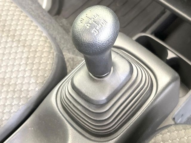 【5速MT】5速MT!!山道やぬかるんでいるところでも走行をお楽しみいただけます♪