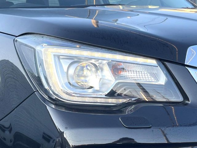 �yLED�w�b�h���C�g�z���V����ԑ��s�����ǍD�Ȏ��E���m�ۂ����S���ĉ^�]�ł��鍂�P�xLED�w�b�h���C�g�𑕔�!�_�����x�������A����d�͂��}�����Ă��܂��B