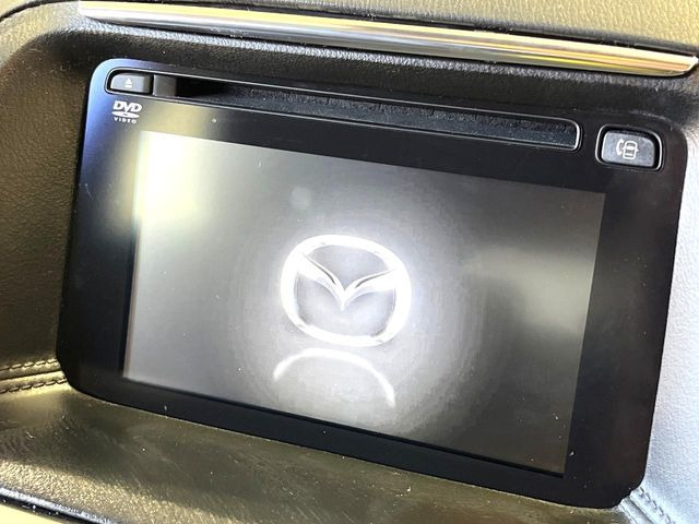 【純正ナビ】人気の純正ナビを装備。オーディオ機能も充実しており、Bluetooth接続すればお持ちのスマホやMP3プレイヤーの音楽を再生可能!毎日の運転がさらに楽しくなります!!