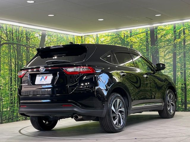 ☆全国のネクステージからお取り寄せが可能※!遠方の店舗に展示してあるクルマが気になる場合も、最寄りの店舗でご覧いただくことが可能です!是非私たちに要望をお聞かせください!※別途費用