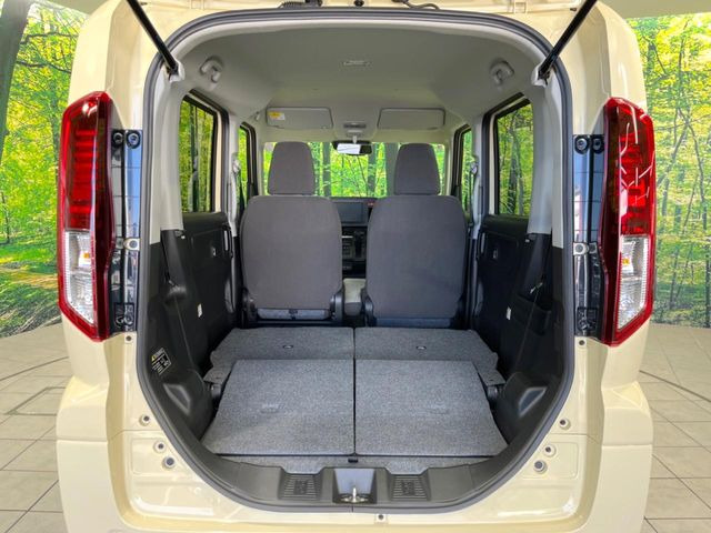 ���i�̂���������ʋ΁A���}���ɏ\���ȉ׎��X�y�[�X���m�ۂ��Ă���܂��B�Z�J���h�V�[�g��|���ƁA�傫�ȉו��̐ύڂ��\�ł���