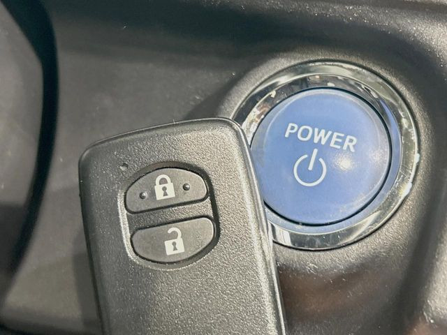 �y�X�}�[�g�L�[�z�J�o����|�P�b�g�ɓ��ꂽ�܂܂ł��h�A�̎{���E�������\�ȃX�}�[�g�L�[�𑕔��B�G���W���̃I���E�I�t�����J�M�����o���K�v����������Ƃ��Ă��֗��ł���