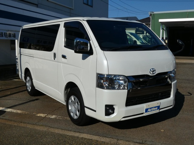 ハイエースバン