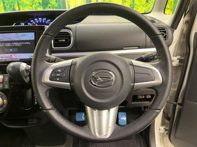 【スマートアシスト?】走行中に前方の車両と歩行者を認識。衝突の危険が高いと判断した場合に警報や緊急ブレーキで衝突回避や衝突時の被害を軽減。さらに車線逸脱警報・前後誤発進抑制機能もセットで装備!