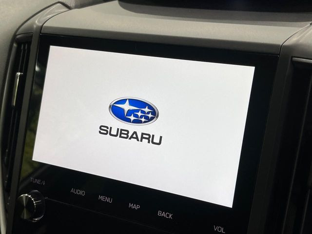 【純正ナビ】人気の純正ナビを装備。オーディオ機能も充実しており、Bluetooth接続すればお持ちのスマホやMP3プレイヤーの音楽を再生可能!毎日の運転がさらに楽しくなります!!