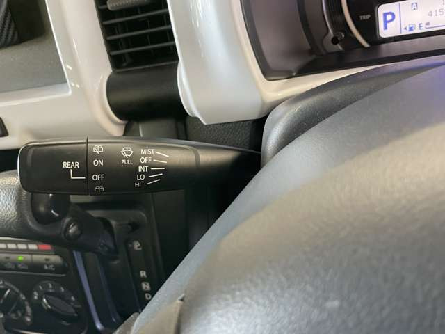 運転席周りに大きな傷、汚れ、へたりなどなく良質な状態です!