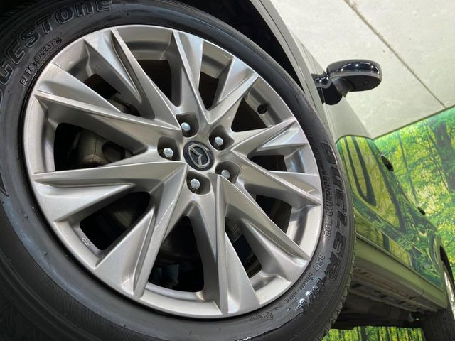 �y����19�C���`�A���~�z�C�[���z�O�ςɃ}�b�`���������A���~�z�C�[���𑕒����Ă���܂��B�e��ЊO�A���~�z�C�[����A�X�^�b�h���X�^�C�����戵�����Ă���܂��B���񂲑��k����������