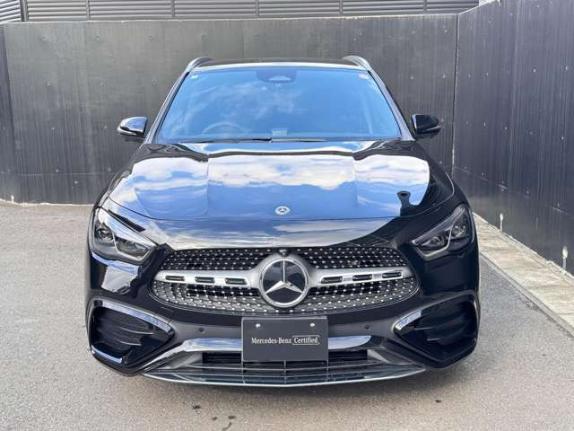 GLAクラスGLA200d 4マチック AMGラインパッケージ 4WD