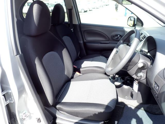 フロントシート、状態良好で安心です。大きな汚れもなく安心です