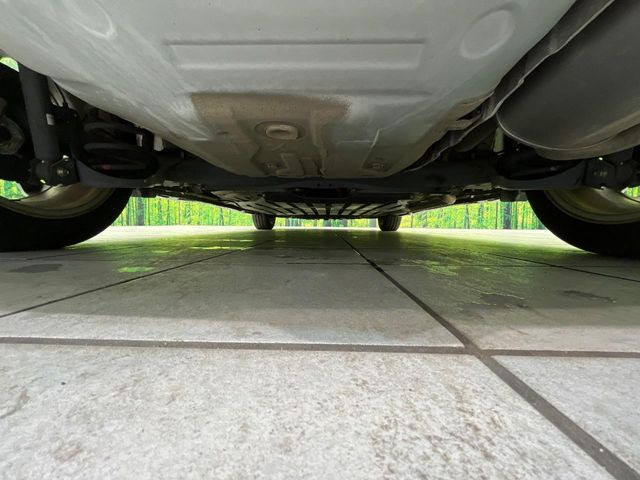 下回りがきれいなうちに、防錆加工の施工がオススメ。降雪地域はもちろん、沿岸部にお住いの方や、趣味でマリン・ウィンタースポーツをされる方にご好評いただいております。