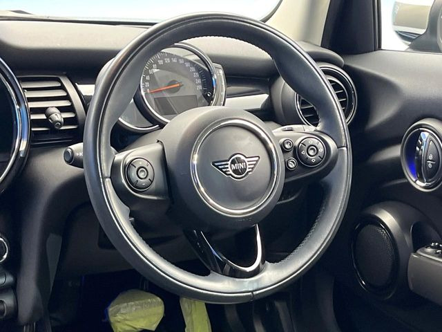 ���n���h�����̃X�������Ȃ��A���ꂢ�ȏ�Ԃ��ێ����Ă���܂��B�e�X�C�b�`���̓�����m�F�ς݂ł��B