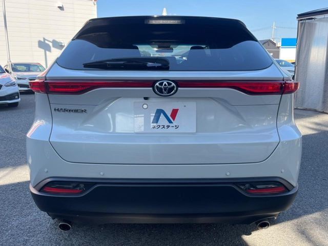 安心の最長10年・走行無制限保証(有償)をご用意。保証内容も充実はもちろん、無料点検&オイル交換や、年中無休の全国・24時間ロードサービスも付帯されておりますのでご安心下さい。