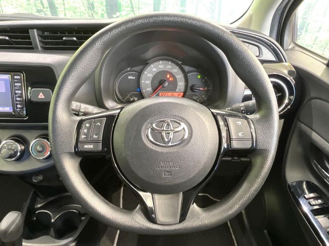 ステアリングも使用感が少なく、きれいな状態となっております♪