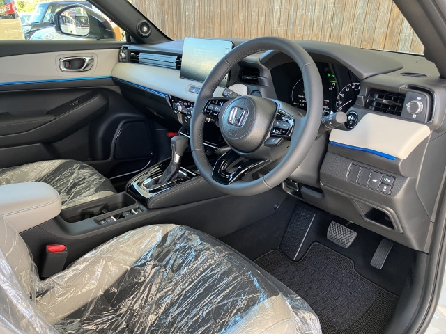 ヴェゼル1.5 e:HEV Z プレイパッケージ