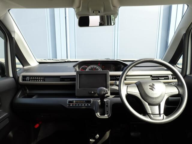 �C���p�l�摜�ɂȂ�܂��B�ԓ��͐��Ǝ҂ɂĎ����N���[�j���O�{�H�ς݂Ȃ̂ŁA��ϐ����ł��B