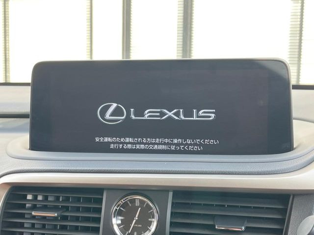 �y�v���~�A���T�E���h�V�X�e���t���������ʃi�r�z�[���̃i�r�@�\�͂������A���x�ȃ`���[�j���O�\�͂����ڂ���Ă���A�������ȉ��y�����y���݂��������܂���