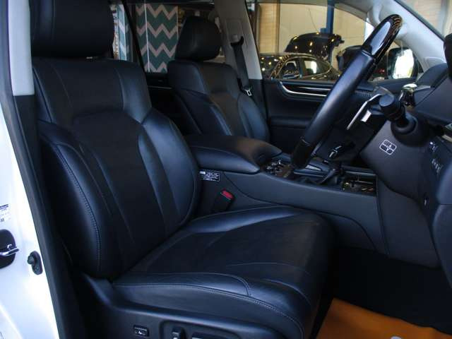 TRD Fエアロ&グリル・純正ナビ・フルセグ・全方位M・SR・黒革ベンチレーション&ヒーター・純正21AW・HUD・COO LBOX・前後ドラレコ・ETC2.0・Pバックドア・パドルシフト・AC100V/1500W・PCS・LCC・LDA・BSM