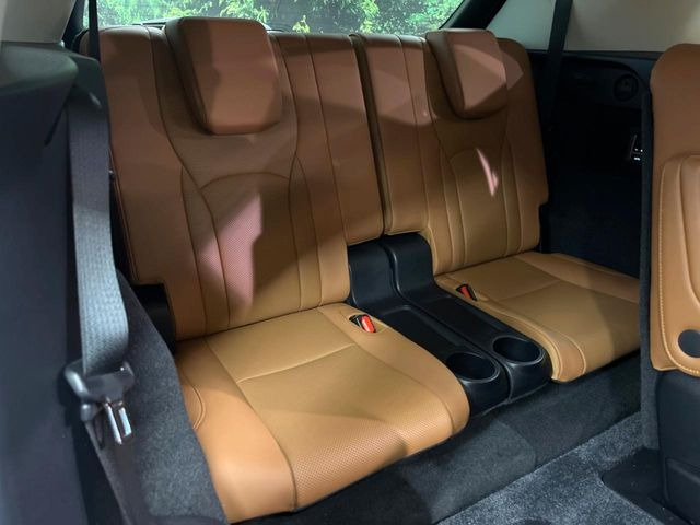 �������[���̃T�[�h�V�[�g�ł��B���ȕ������R���p�N�g�Ɏ��[�ł��A�L��ȉ׎��X�y�[�X�Ƃ��Ă��g�����������܂�!