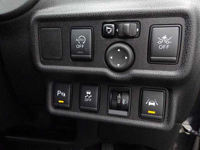 �d���i�[�h�A�~���[�A���S�������t���Ă��܂�