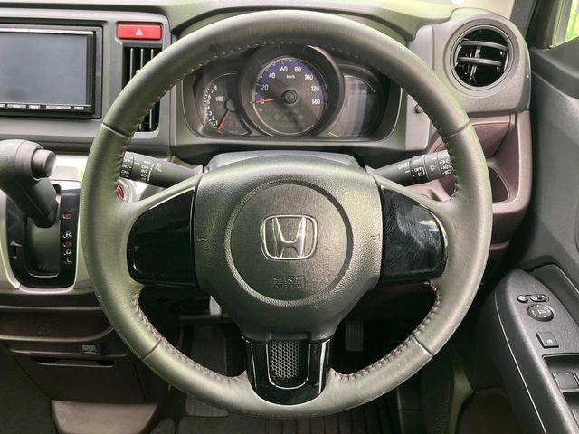 �y�����v�����X�e�A�����O�z�㎿�Ȋv���g�p���邱�ƂŁA��ɂ����������݂ƂĂ��^�]���₷���n���h���ł���