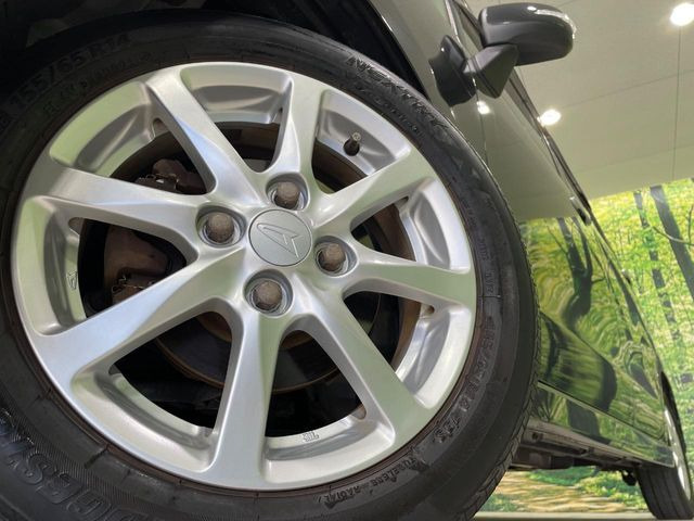 �y����14�C���`�A���~�z�C�[���z�O�ςɃ}�b�`���������A���~�z�C�[���𑕒����Ă���܂��B�e��ЊO�A���~�z�C�[����A�X�^�b�h���X�^�C�����戵�����Ă���܂��B���񂲑��k����������