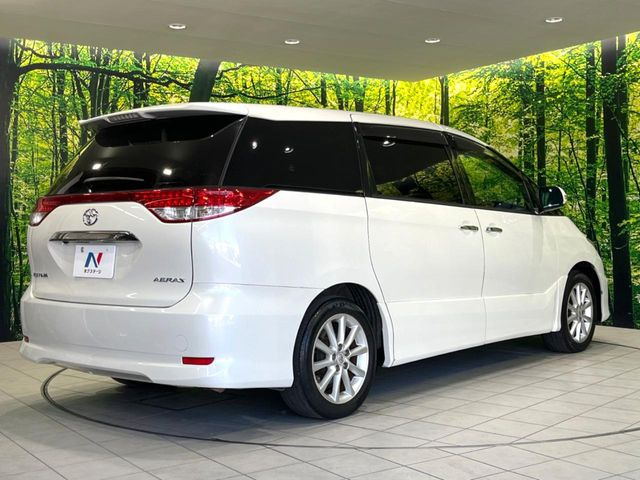 高透明度のガラス皮膜で撥水はもちろん、上質なツヤ・光沢を実現。紫外線や酸性雨から大切な愛車を保護し、色あせ・劣化を防止。「弾スプラッシュコート」、「弾プリミッサコート」からお選びいただけます。