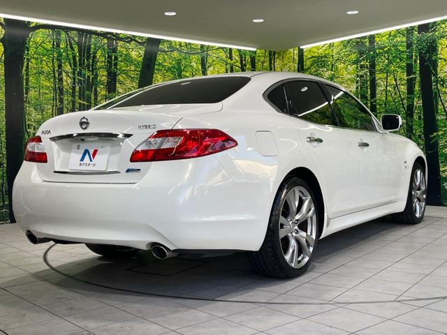 ☆全国のネクステージからお取り寄せが可能※!遠方の店舗に展示してあるクルマが気になる場合も、最寄りの店舗でご覧いただくことが可能です!是非私たちに要望をお聞かせください!※別途費用