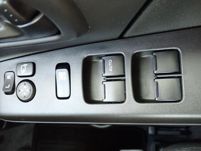 �d���i�[���h�A�~���[�E�p���[�E�B���h�E�������Ă��܂��B