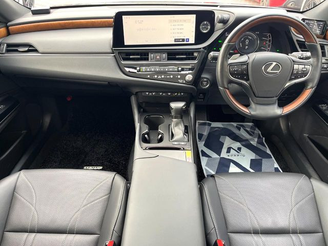 グループ総在庫数約30,000台!!全国の系列店からメーカー・車種問わずご紹介出来るので、あなたにピッタリのお車が見つかるはずです♪まずはお問い合わせ下さい☆