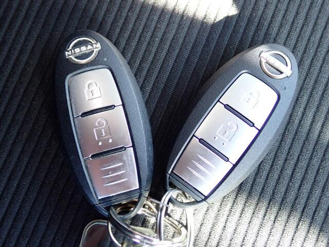 �X�}�[�g�L�[����!�L�[���|�P�b�g��o�b�O�ɓ��ꂽ�܂܁A�h�A���b�N�̊J���E�{���E�G���W���n�����\�ł��B