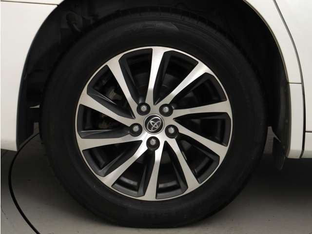 お客様のお好みの新品18インチ、19インチ、20インチホイール装着可能!ダウンサスなどローダウンも取付可能です!ヴァルドやワークなどのメーカー品も取り寄せ可能です!