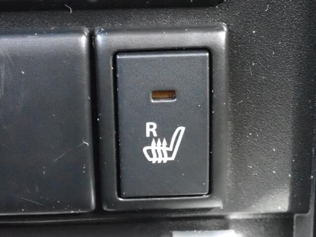 �^�]�ȃV�[�g�ɂ́A�V�[�g�q�[�^�[���t���Ă�̂ŁA���������ɂ͂��肪���������ł��B