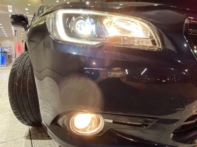 �yLED�w�b�h���C�g�z���V����ԑ��s�����ǍD�Ȏ��E���m�ۂ����S���ĉ^�]�ł��鍂�P�xLED�w�b�h���C�g�𑕔�!�_�����x�������A����d�͂��}�����Ă��܂��B