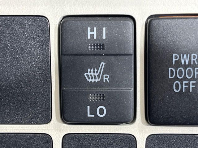 �y�V�[�g�q�[�^�[�z�������ɏd�󂷂�V�[�g�q�[�^�[!�G�A�R����葁�����܂��Ă����̂Ŋ�����̐l�����S�ł��ˁ�G�A�R���̉����͊������邩����A�Ƃ������ɂ����������߂ł��B