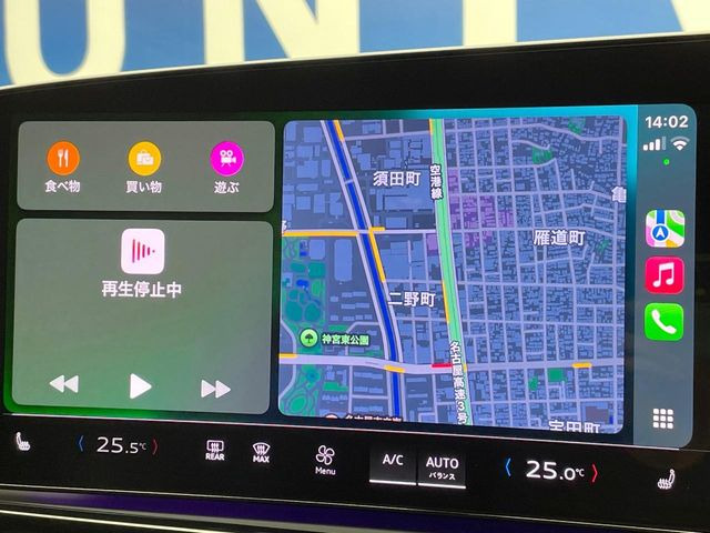 ��Apple Car Play:�X�}�z�Ƃ̗L���ڑ��ŁA�i�r�E�I�[�f�B�I�Đ��ȂǃX�}�z�̃A�v���@�\����ʂł��g����֗��@�\�ł�!