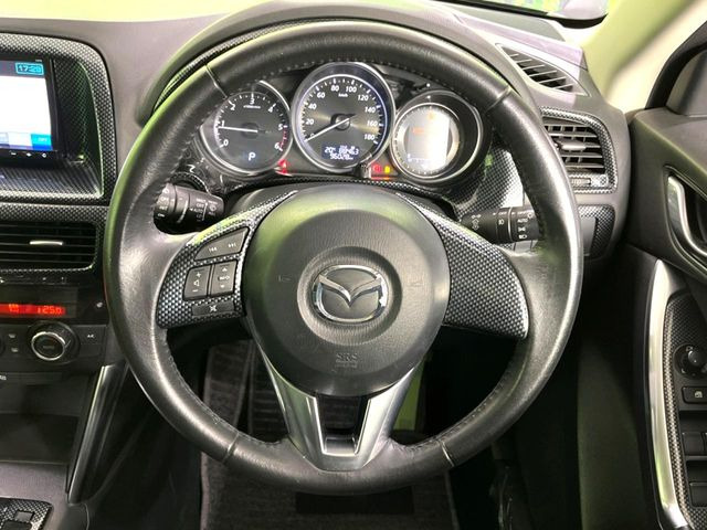 �y�����v�����X�e�A�����O�z�㎿�Ȋv���g�p���邱�ƂŁA��ɂ����������݂ƂĂ��^�]���₷���n���h���ł���