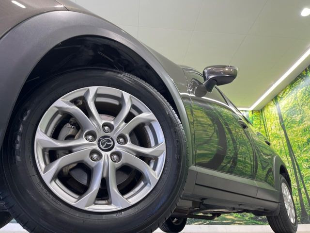 【純正16インチアルミホイール】外観にマッチした純正アルミホイールを装着しております。各種社外アルミホイールや、スタッドレスタイヤも取扱いしております。是非ご相談ください♪