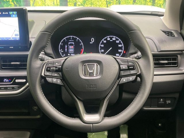 �y�����v�����X�e�A�����O�z�㎿�Ȋv���g�p���邱�ƂŁA��ɂ����������݂ƂĂ��^�]���₷���n���h���ł���