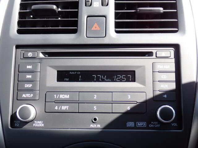 CDオーディオ・ラジオが付いてます。