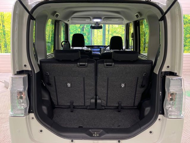 『車を購入した後の車検やメンテナンス、キズを直す板金、事故受付まで承ります。愛車についてのご相談はすべて当店にお任せください。』