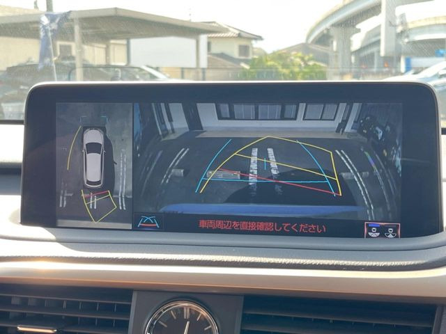 �y�p�m���~�b�N�r���[���j�^�[�z��p�̃J�����ɂ��A�ォ�猩���낵���悤�Ȏ��_��360�x�N���}�̎��͂��m�F���邱�Ƃ��ł��܂������p�������m�F���₷���A�����ꏊ�ł̐؂�Ԃ��⒓�Ԃ��X���[�Y�ɍs���܂��B