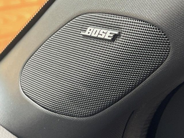 �yBOSE�T�E���h�V�X�e���t�������i�r�z�[���̃i�r�@�\�͂������A���x�ȃ`���[�j���O�\�͂����ڂ���Ă���A�������ȉ��y�����y���݂��������܂���