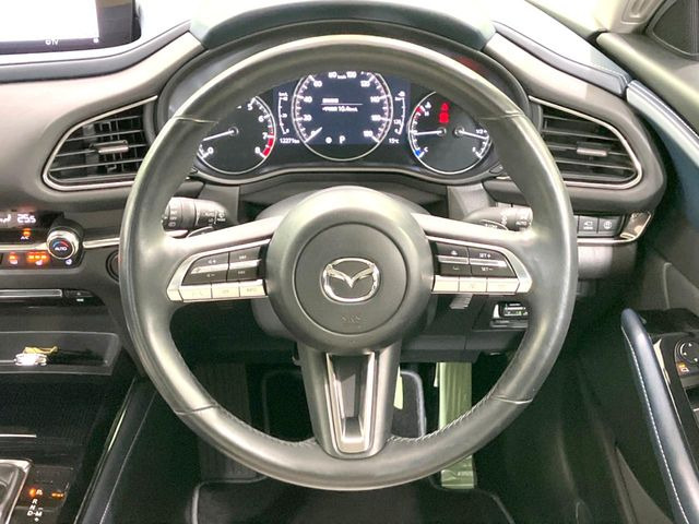 �y�����v�����X�e�A�����O�z�㎿�Ȋv���g�p���邱�ƂŁA��ɂ����������݂ƂĂ��^�]���₷���n���h���ł���