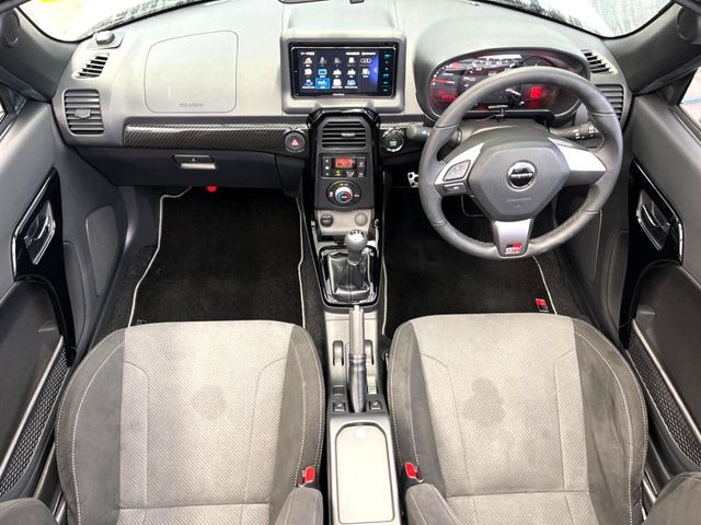 グループ総在庫数約30,000台!!全国の系列店からメーカー・車種問わずご紹介出来るので、あなたにピッタリのお車が見つかるはずです♪まずはお問い合わせ下さい☆